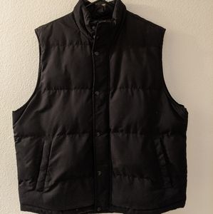 Men's black puff vest